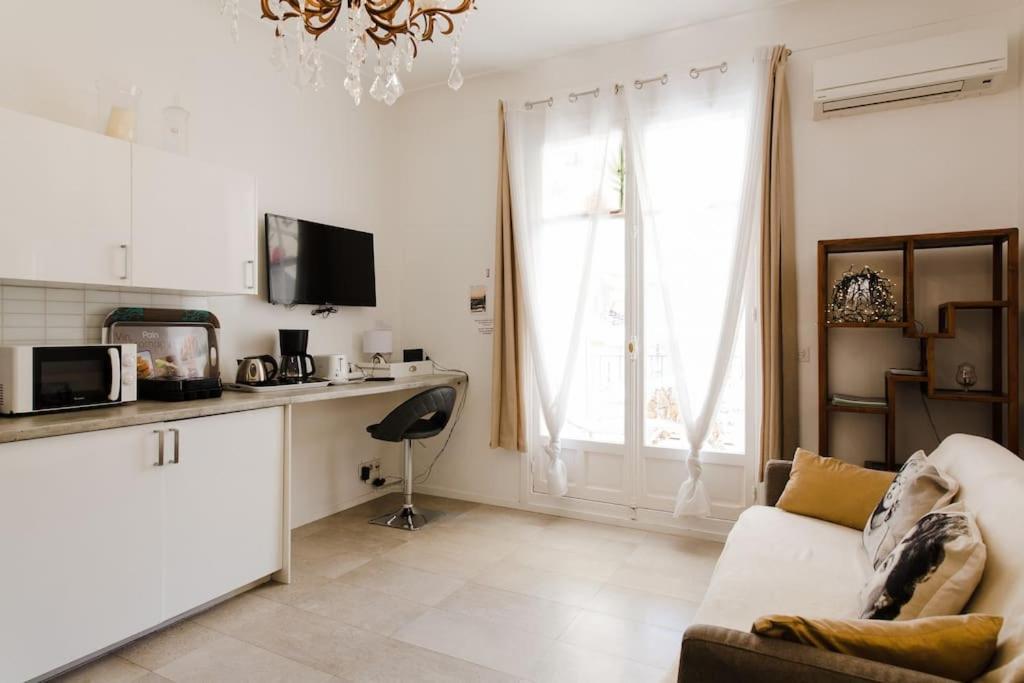Mythique Miramar Cannes Croisette Terrasse Clim Parking Wifi Exterior photo